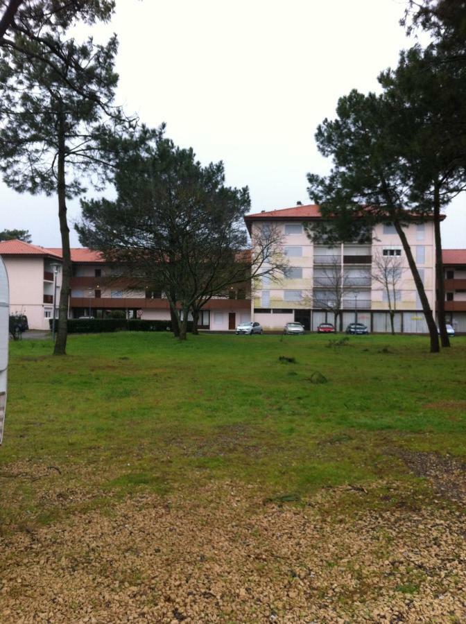A 500 Metres De L'ocean *